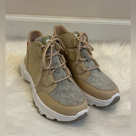 NWOB Sorel Kinetic Breakthru Caribou Sneaker Boot - Picture 3 of 7